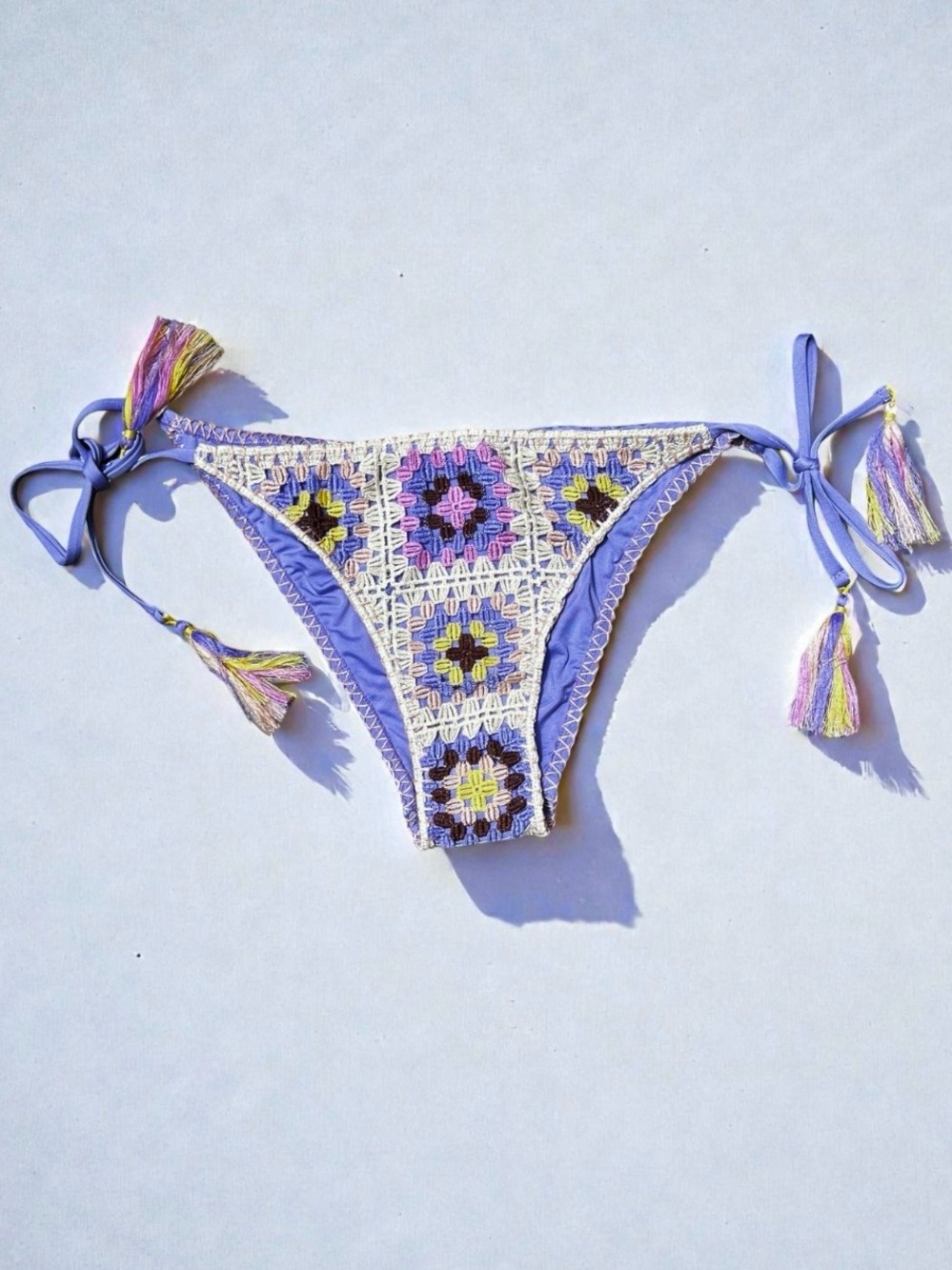 🌻NEW w/tag Isabella Rose Hippy Daze Crochet Tie Side Bikini Bottoms Size Large